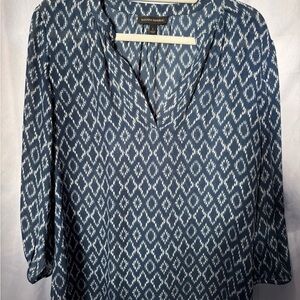 Banana Republic Navy and White Ikat V-Neck Tunic